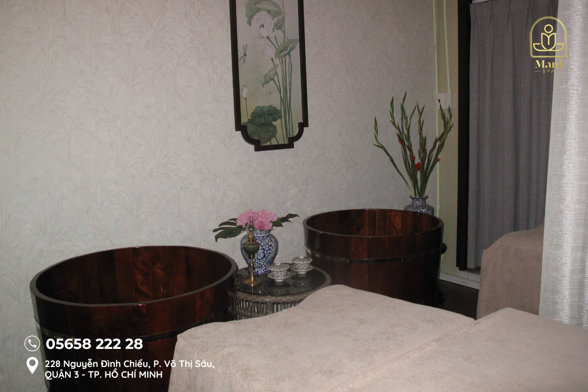 Detox Cơ Thể Với Lá Dao Đỏ Tại Mani Mani Spa